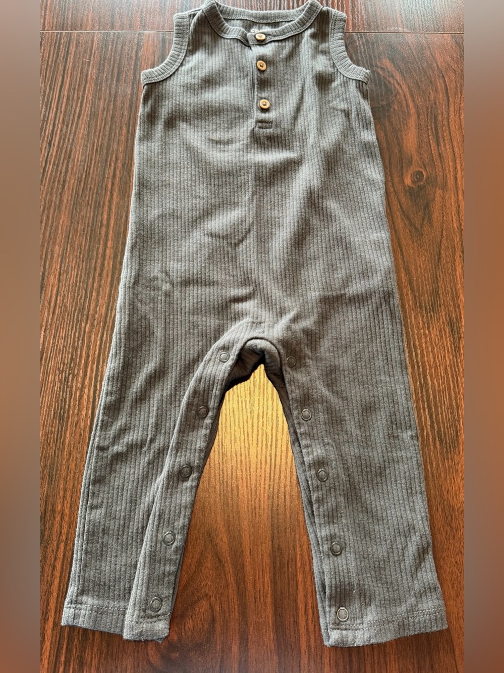 Size 12M Carter's Sleeveless Ribbed Pant Romper in Gray